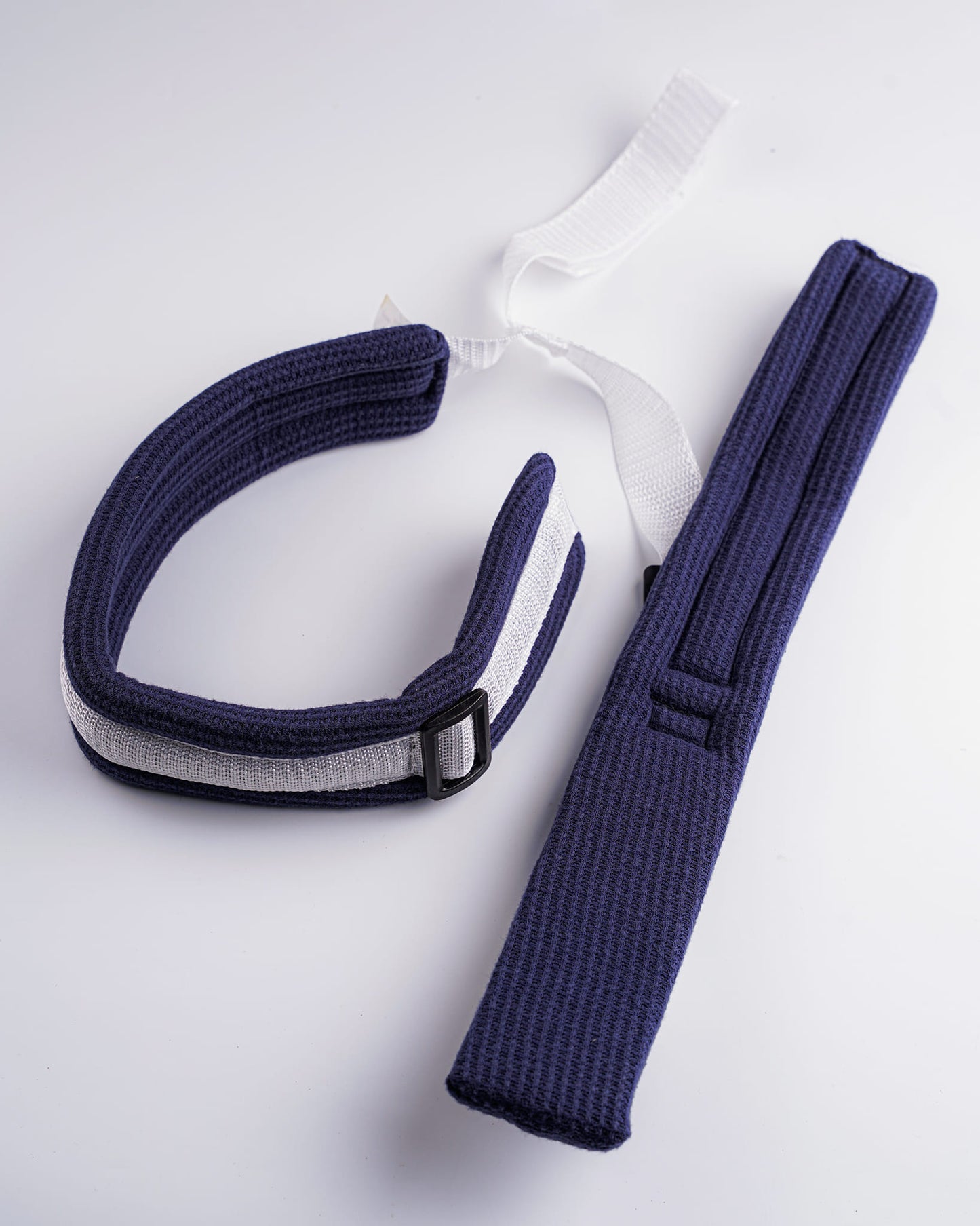 Medluck's Cuff And Collar