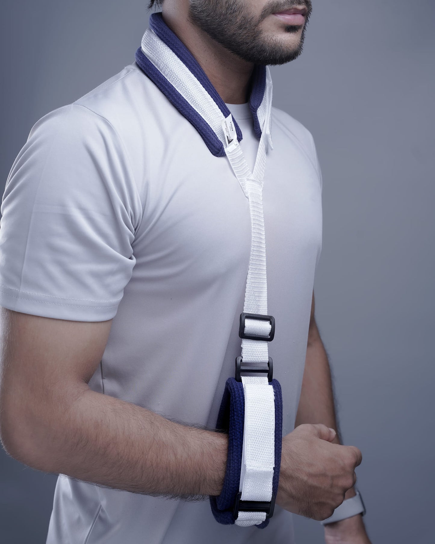 Medluck's Cuff And Collar
