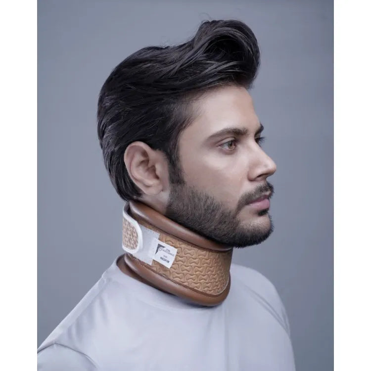 Medluck's Hard Cervical Collar (Eva Sheet)